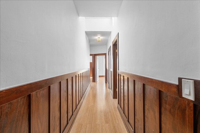 Building Photo - 478 Central Ave