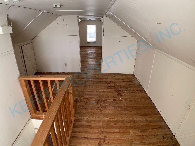 Building Photo - FREE RENT! Charming 3-Bedroom Retreat in P...