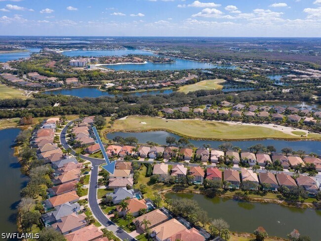Building Photo - 10000 Isola Way