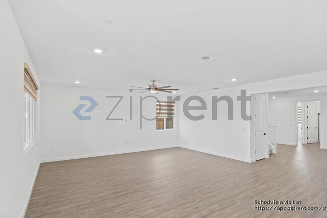 Building Photo - 16559 Barnett St