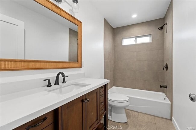 Building Photo - 14900 Doty Ave