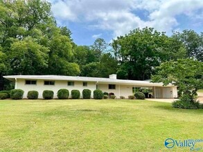 Building Photo - 8613 Camille Dr SE