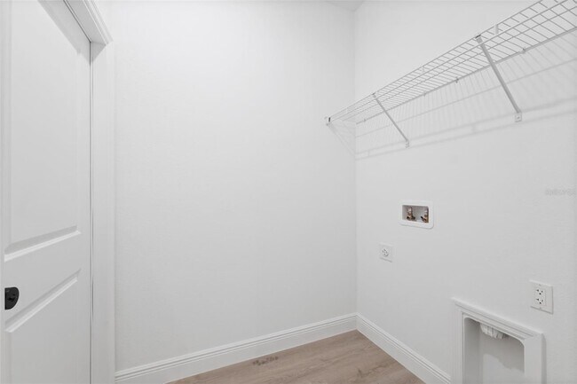 Building Photo - 746 Marion Oaks Manor