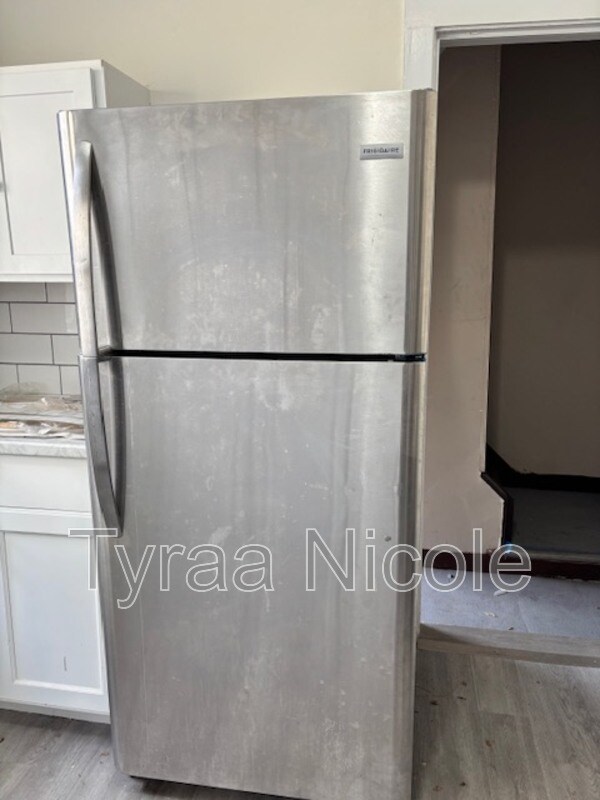 Building Photo - 2285 Cortland St