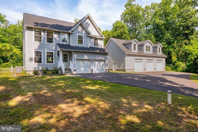 Building Photo - 2942 S Haven Dr