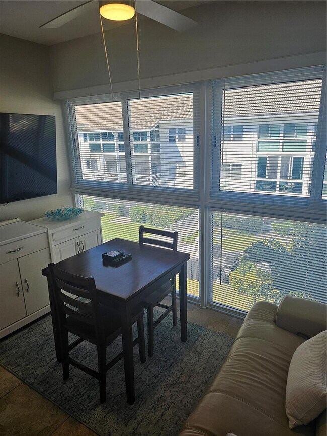 Building Photo - 1461 S Ocean Blvd