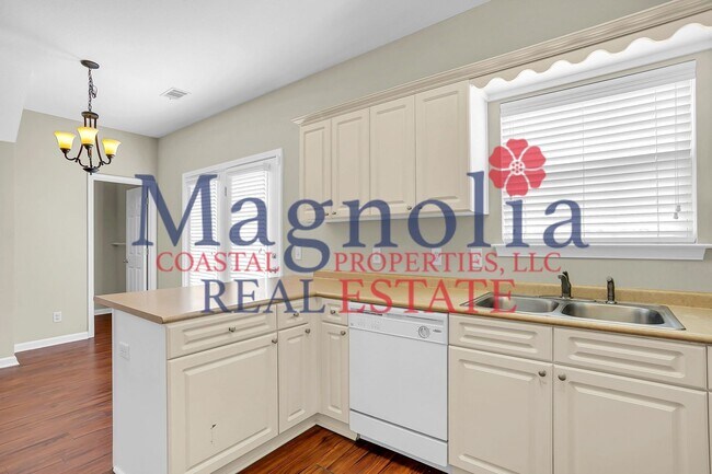Building Photo - 3 Bedroom 2.5 Bathroom 1488 sf townhome in Cypress Point - Richmond Hill