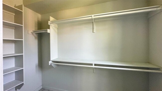 Building Photo - 1713 Pheasant Roost