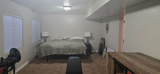 Building Photo - Beautiful 3 Bed 3.5 Bath in Riverton!!