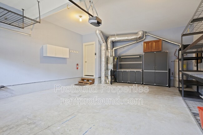 Building Photo - 11317 NW Odeon Ln
