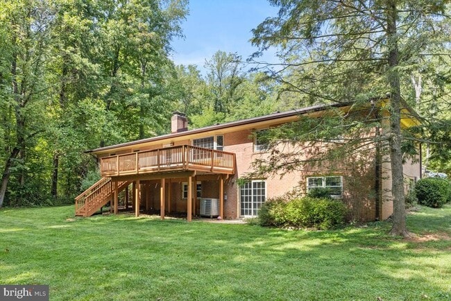 Building Photo - 39225 Foxhill Rd