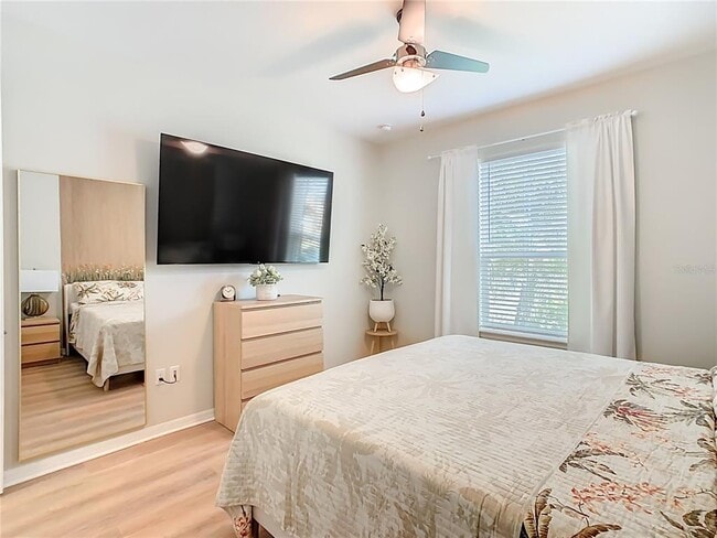 Building Photo - 790 Carmel Ln