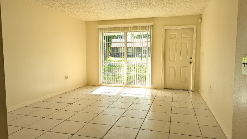 Building Photo - 4529 Ballentine Ct