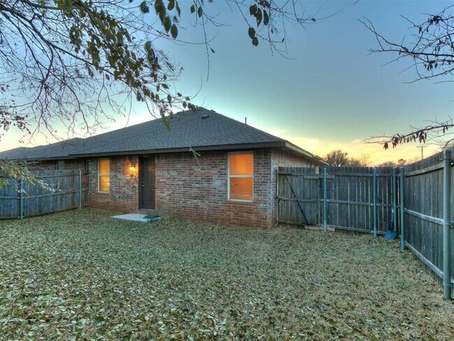 Building Photo - 436 Chalk Hill Ct