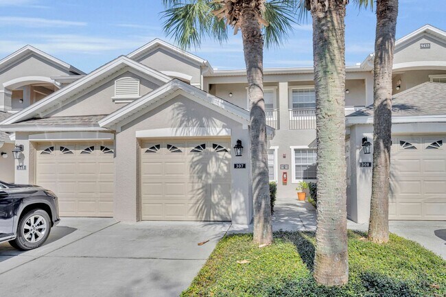 Building Photo - Golf Community Condo