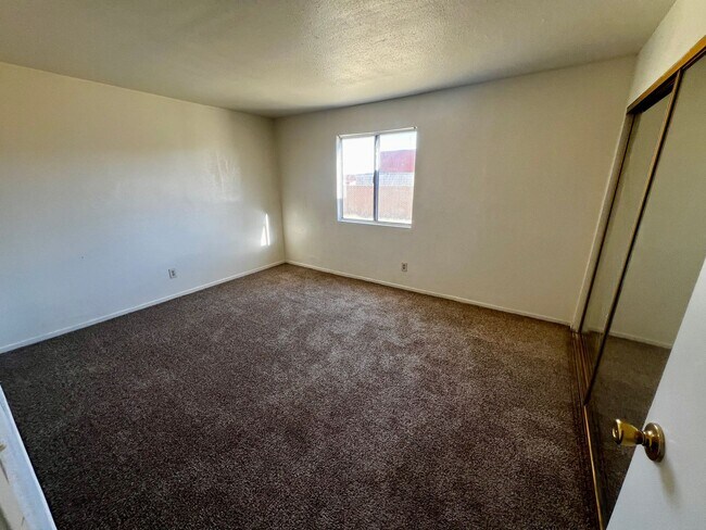 Building Photo - 73796 Cactus Dr