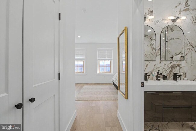 Building Photo - 120 N 3rd St