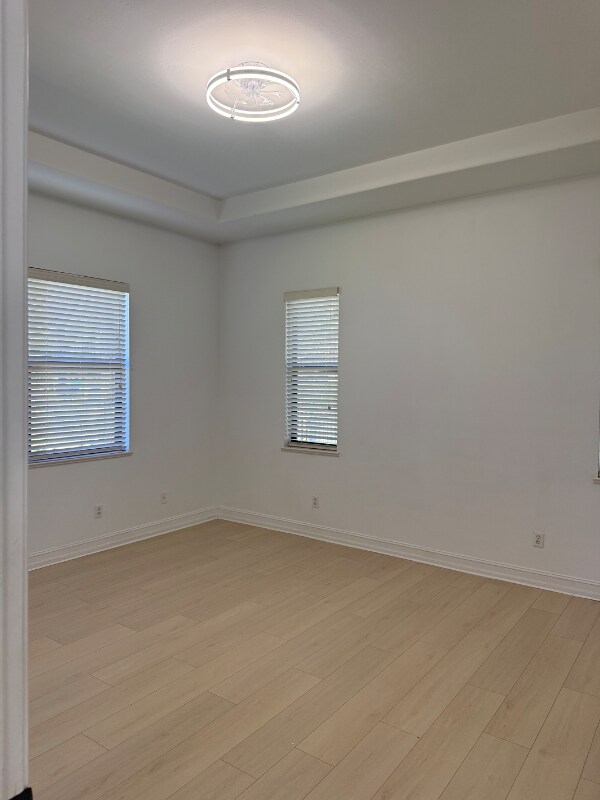 Building Photo - 10250 Templeton Ln