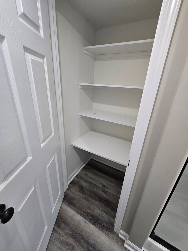 Building Photo - Fully Remodeled 4BR/2.5BA Home for Rent – Norfolk Living at Its Finest!