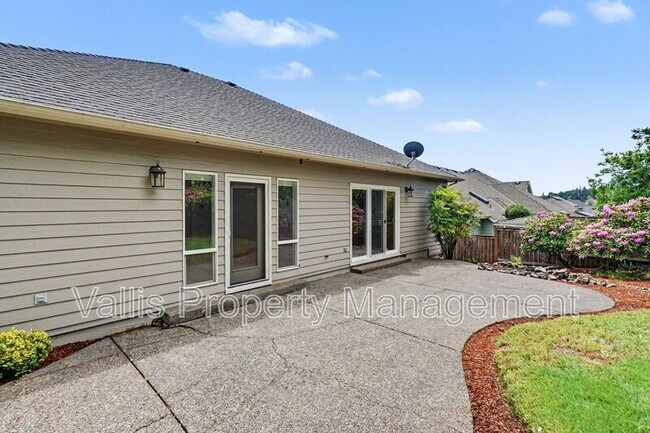Building Photo - 1441 Ranier Loop NW