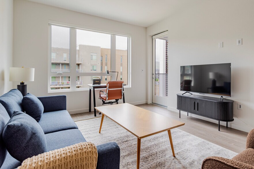 Building Photo - 3301 Innovation Wy