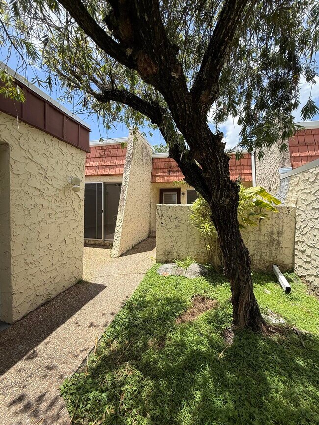Building Photo - 9640 Oakburst Ln