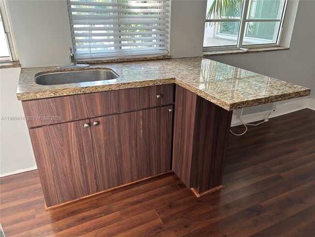 Building Photo - 1007 Pennsylvania Ave