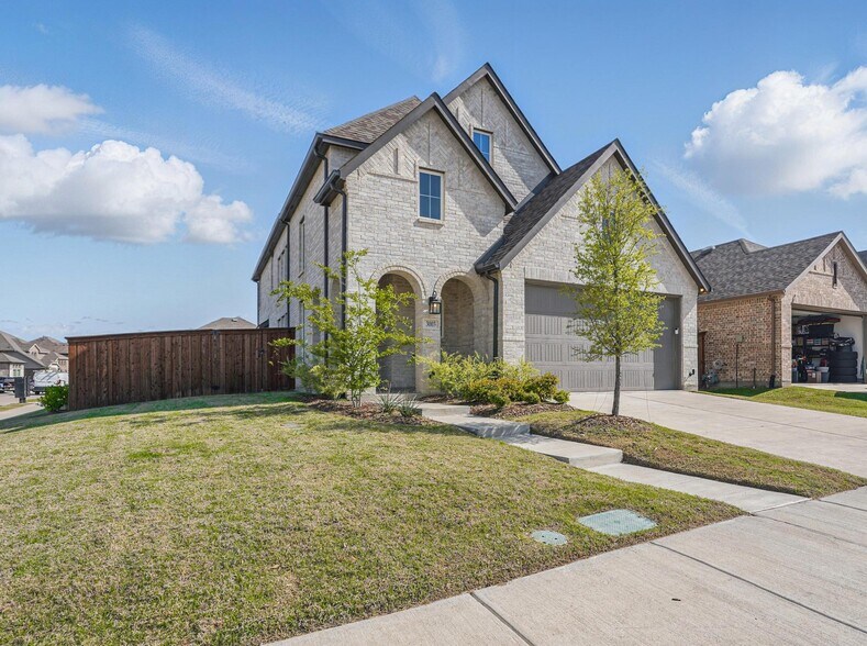 Building Photo - 3003 Wind Knot Way