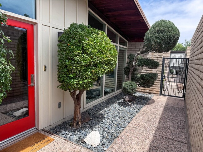 Building Photo - 4216 N 38th St