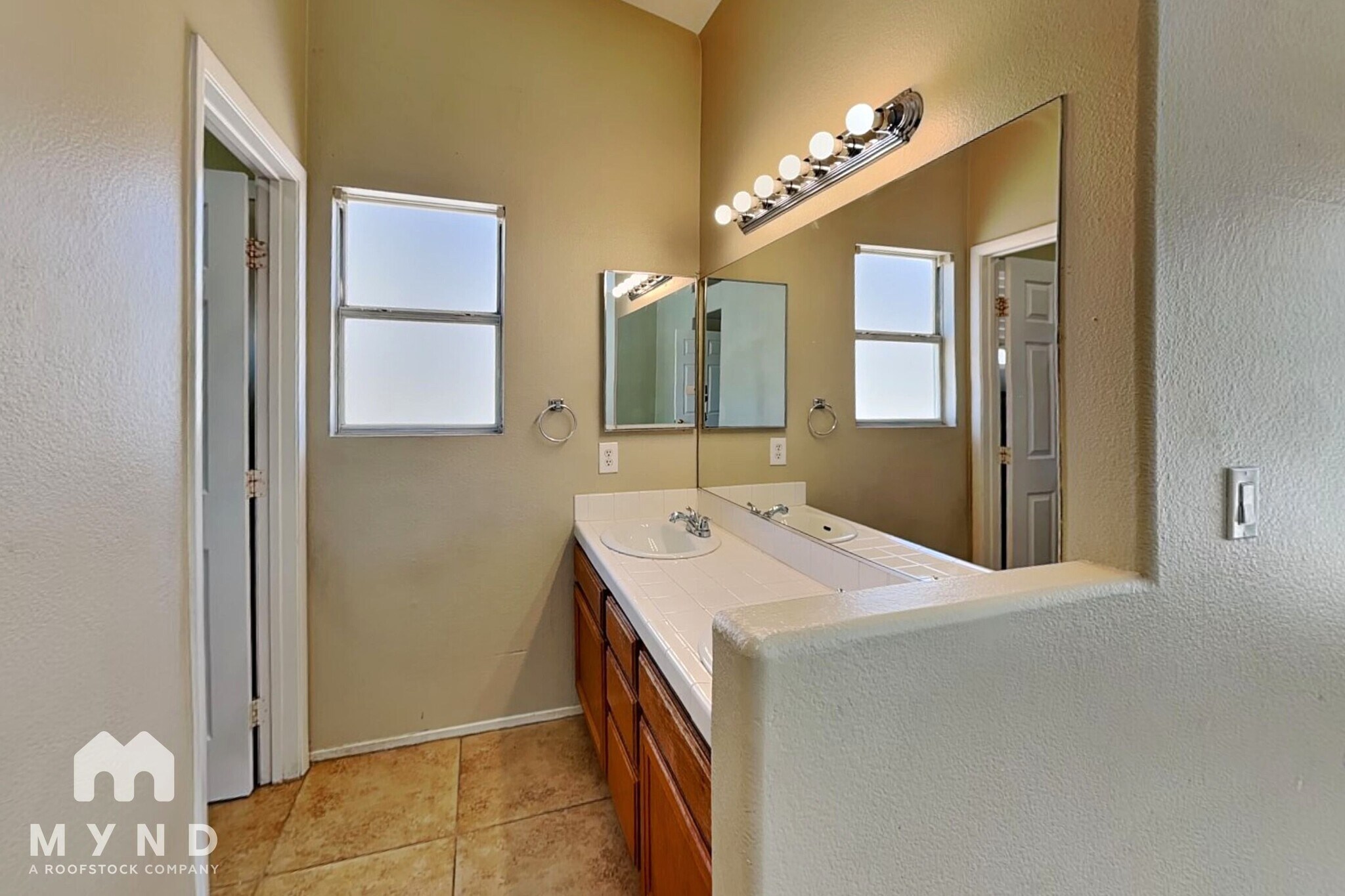 Building Photo - 4044 Forestville St