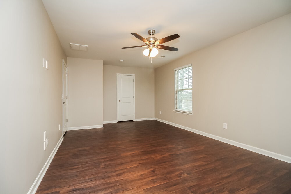 Building Photo - 4249 Sandstone Dr