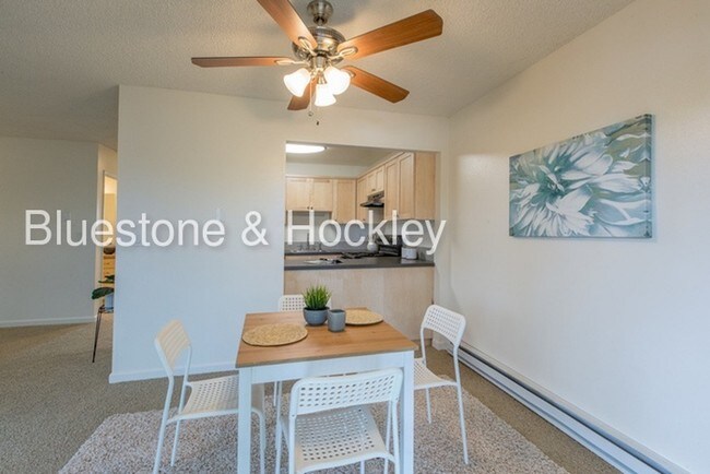 Building Photo - 6403 NE Glisan St