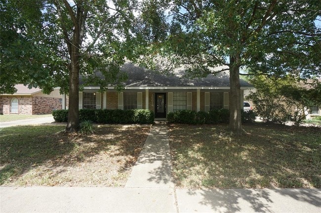 Primary Photo - 16614 Cairnway Dr