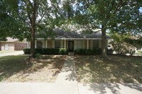 Building Photo - 16614 Cairnway Dr