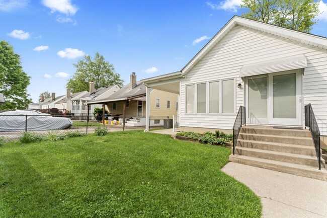 Building Photo - Beautiful renovated home in Schnitzelburg