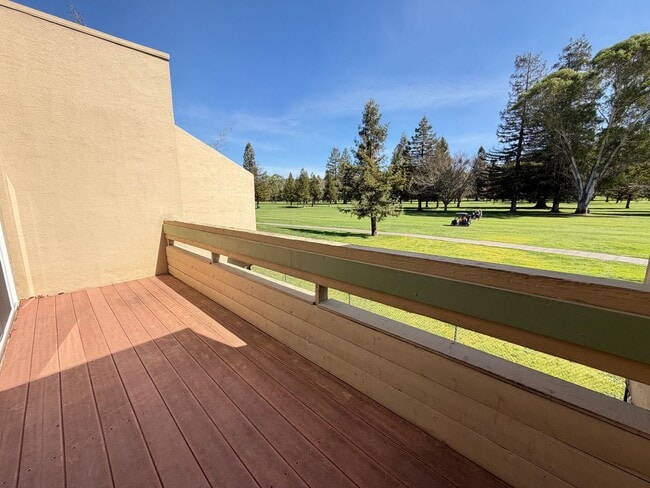 Building Photo - Convenient 2 Bedroom Condo in Bennett Valley