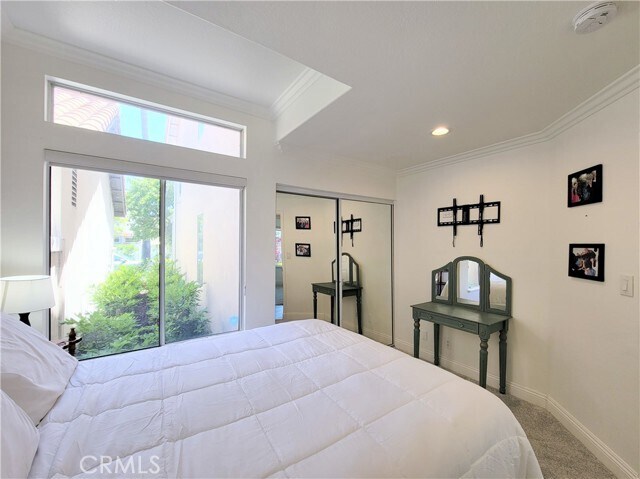 Building Photo - 5532 Spinnaker Bay Dr