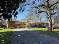 Building Photo - 3719 Mooers St