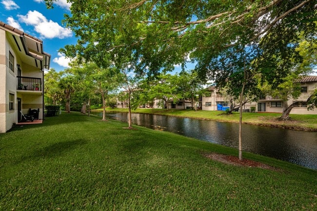 Building Photo - Fully Renovated Corner 1/1 “Villa” with Ba...