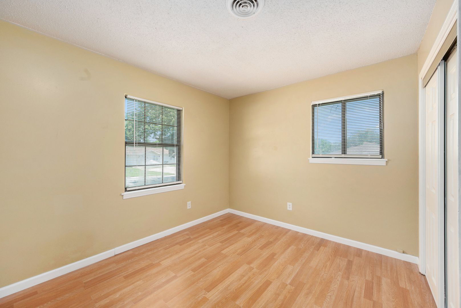 Building Photo - 18733 E Blackhawk Trail