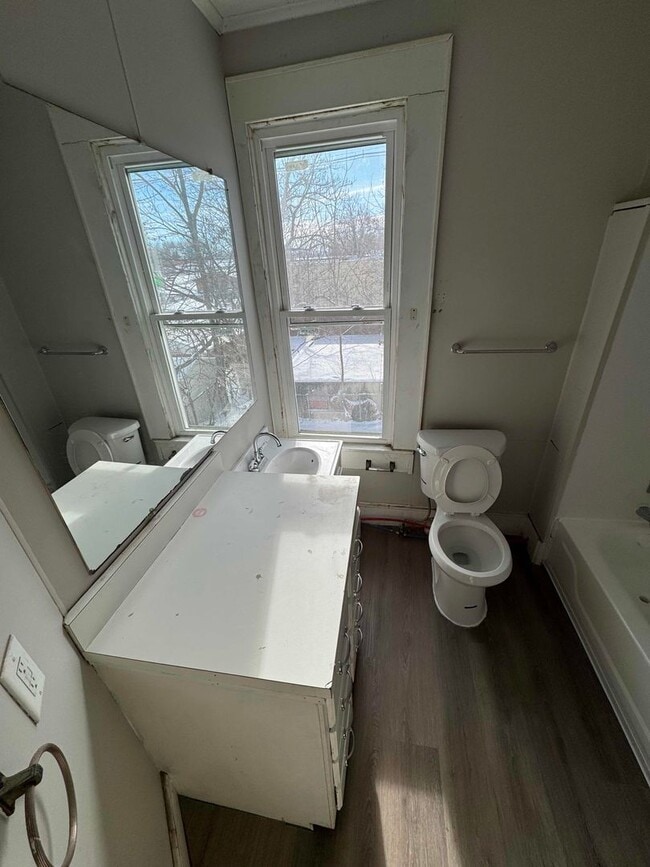 Building Photo - 131 W 13th St