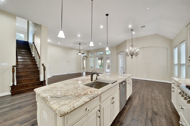 Building Photo - 22714 Alderdale Ln