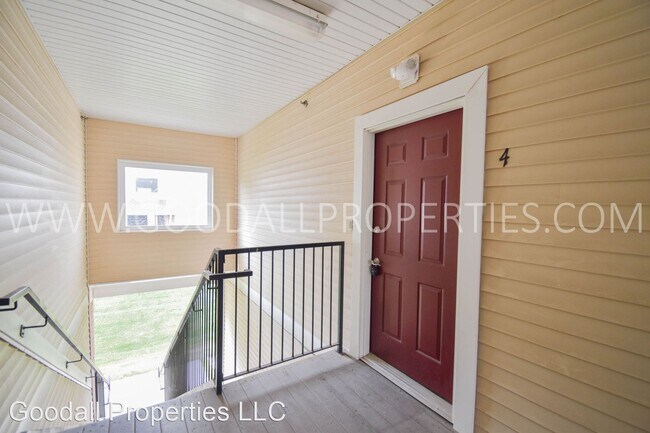Building Photo - 2 br, 2 bath House - 10320 Norfolk Dr #4