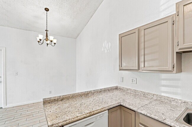 Building Photo - 204 Cutlass Dr