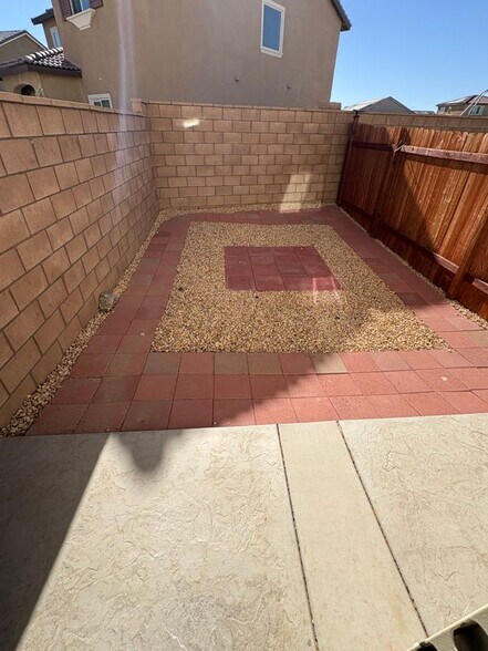 Building Photo - 13028 Sierra Madre Ct