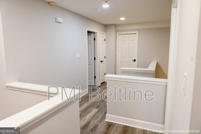 Building Photo - 4644 Creekside Cove