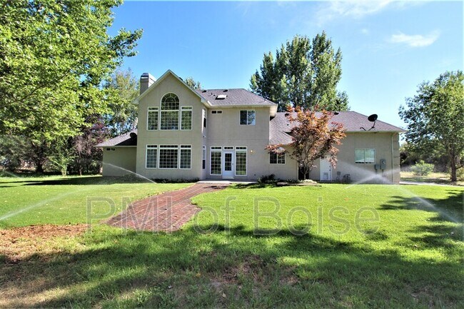Building Photo - 85 S Linder Rd