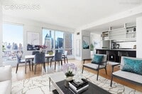 Building Photo - 350 W 42nd St