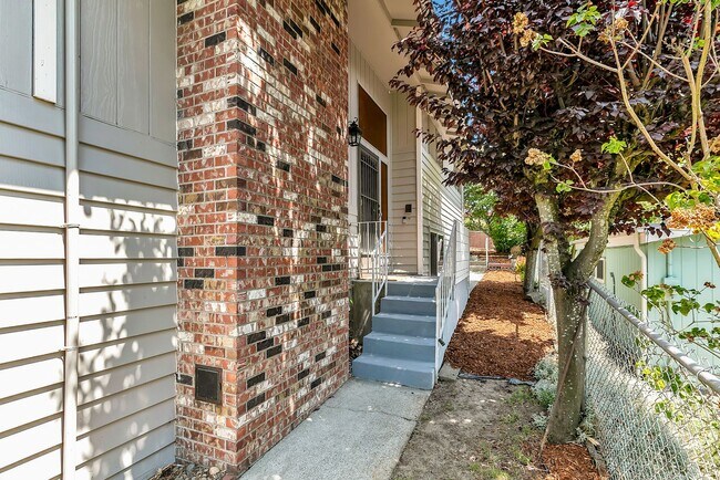 Building Photo - 8832 20th Ave SW