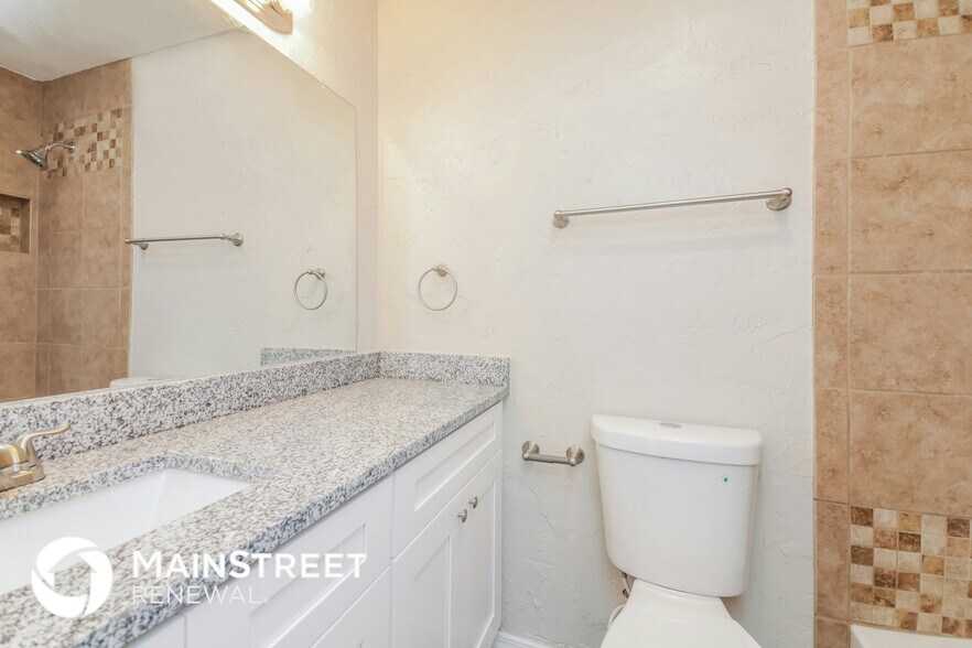 Building Photo - 1702 Marblehead Dr